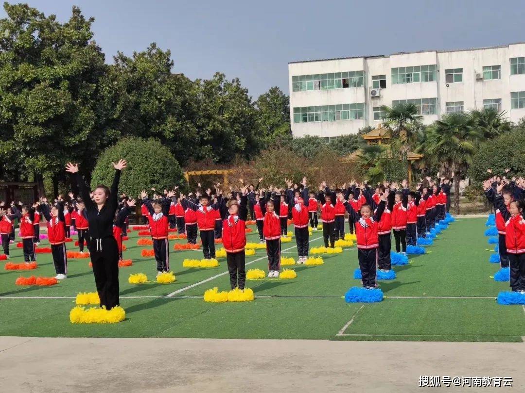 国学操_国学操歌词_国学操天地玄黄台词