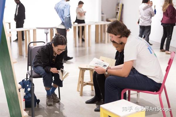 学校美国政治难不难_学校美国白蛾防控方案_美国学校