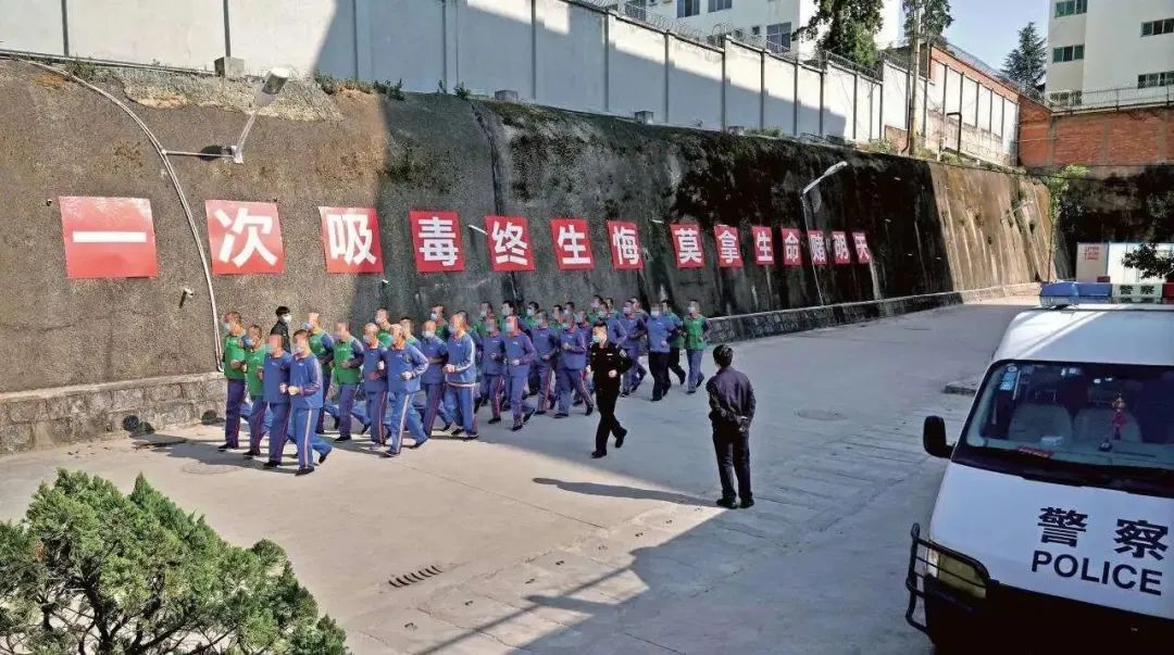 吸毒是全社会的_吸毒是全社会的_吸毒是全社会的