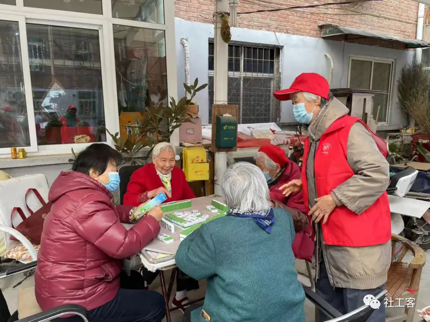 老年参与社会人员的特点_老年参与社会人的活动_老年人的社会参与