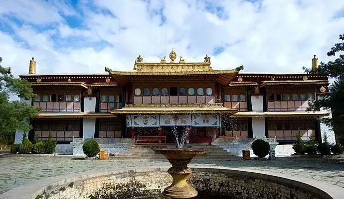 布达拉宫相关人物_布达拉宫里面的人_布达拉宫有哪些历史人物