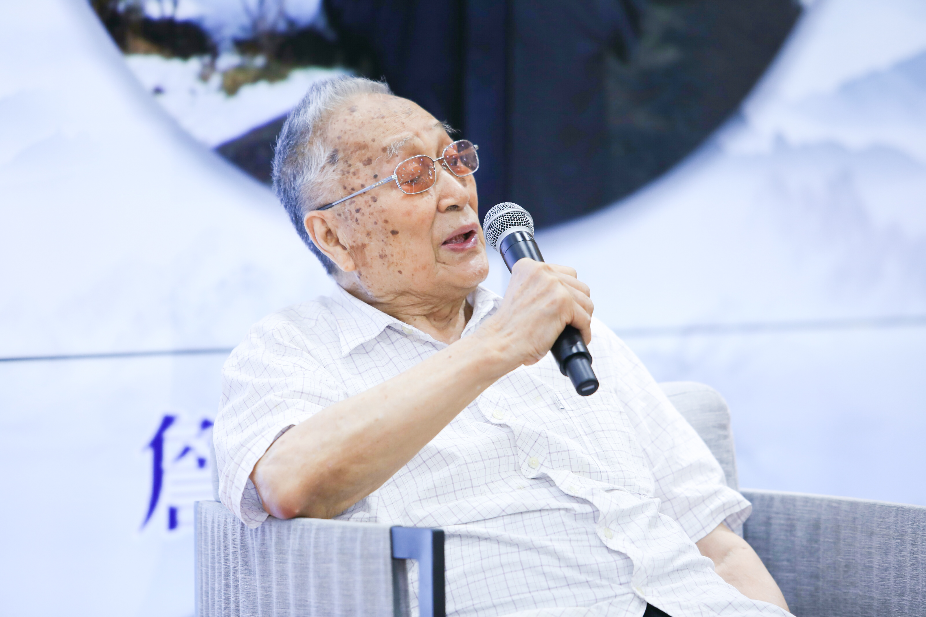 文史学校理科能考吗_文史学校代码_文史学校