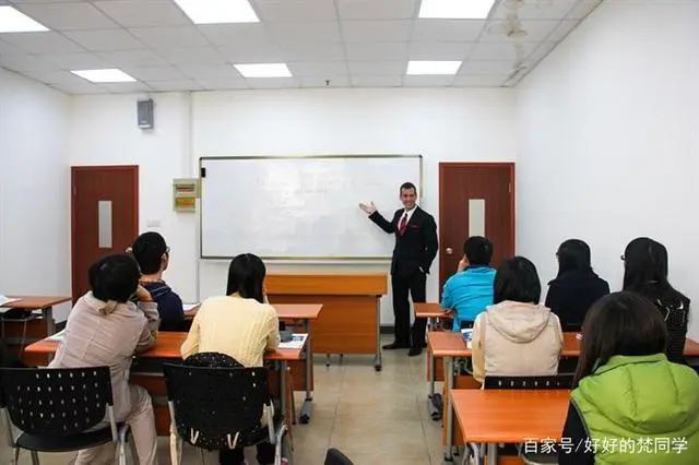 外国学生的英文_外国学生宿舍谋杀案_外国学生