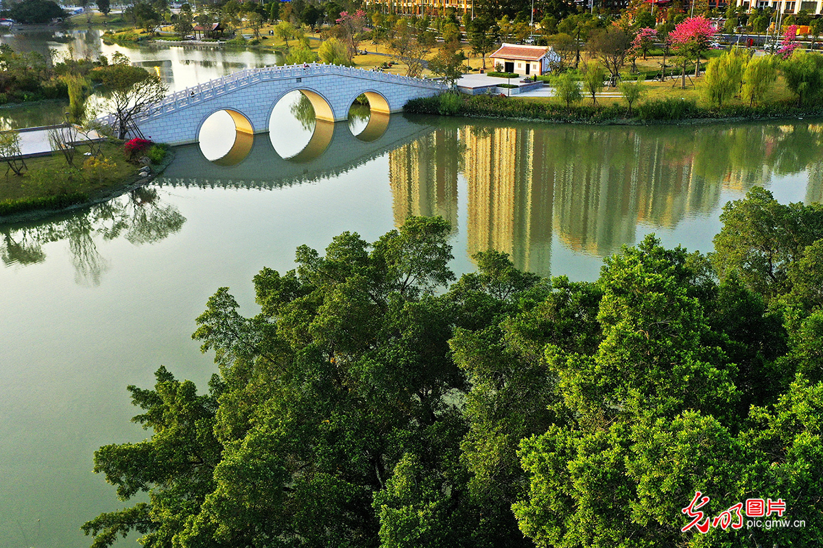 福建漳州：湘桥古厝换新颜 生态湿地添美景