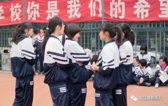 韩国学生压力有多大_韩国学生_韩国学生的校服