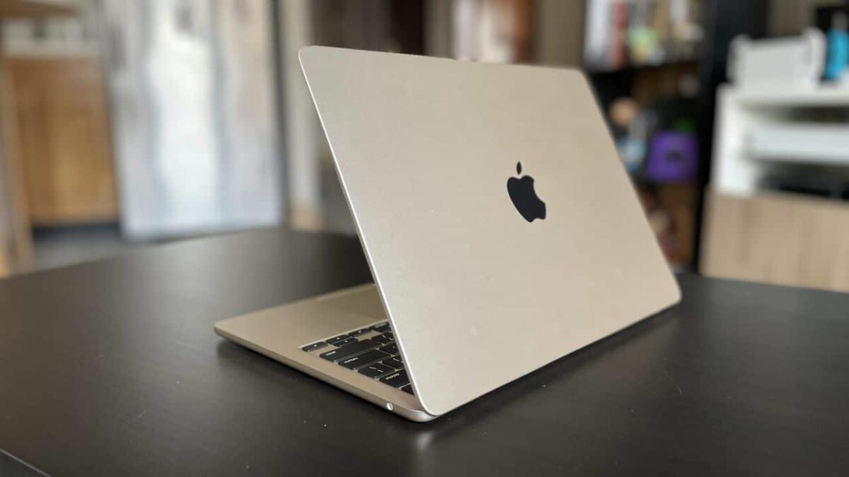 MacBook Air M2