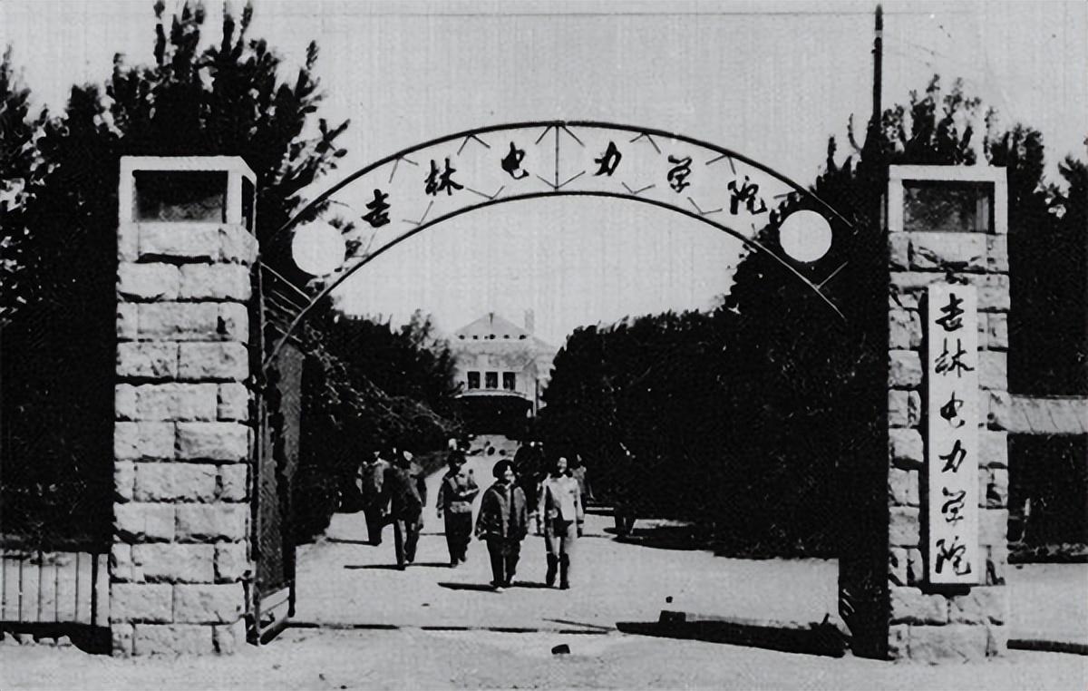 北京大学文史楼_北大文史楼_北大文史楼教室