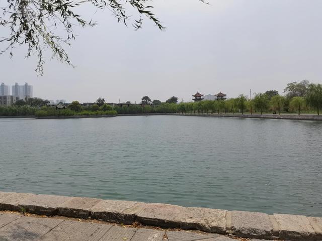 辉县市百泉风景区历史典故，历史上名人荟萃的绝妙胜地