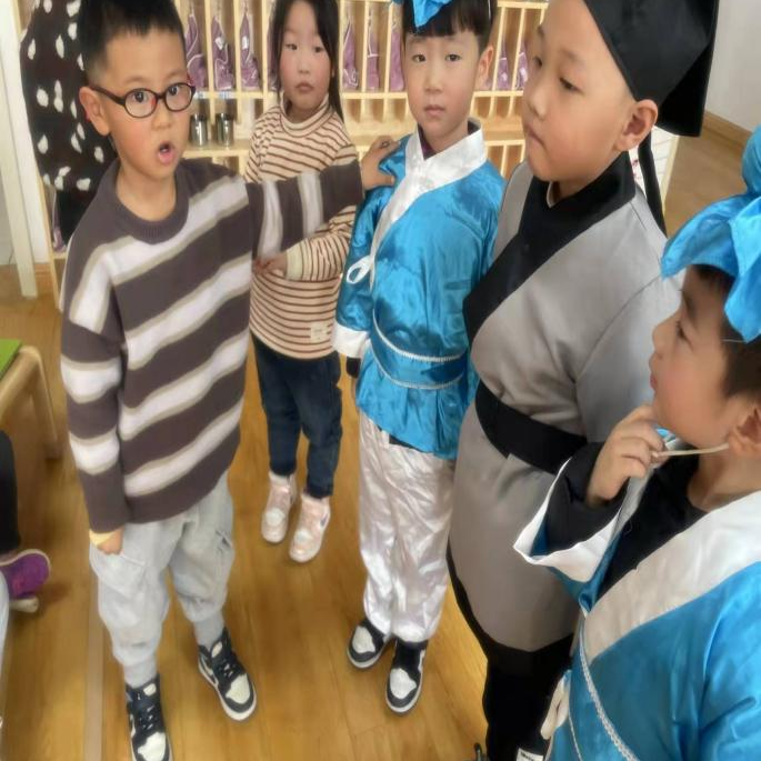 国学幼儿园_国学幼儿园和普通幼儿园哪个好_幼儿国学