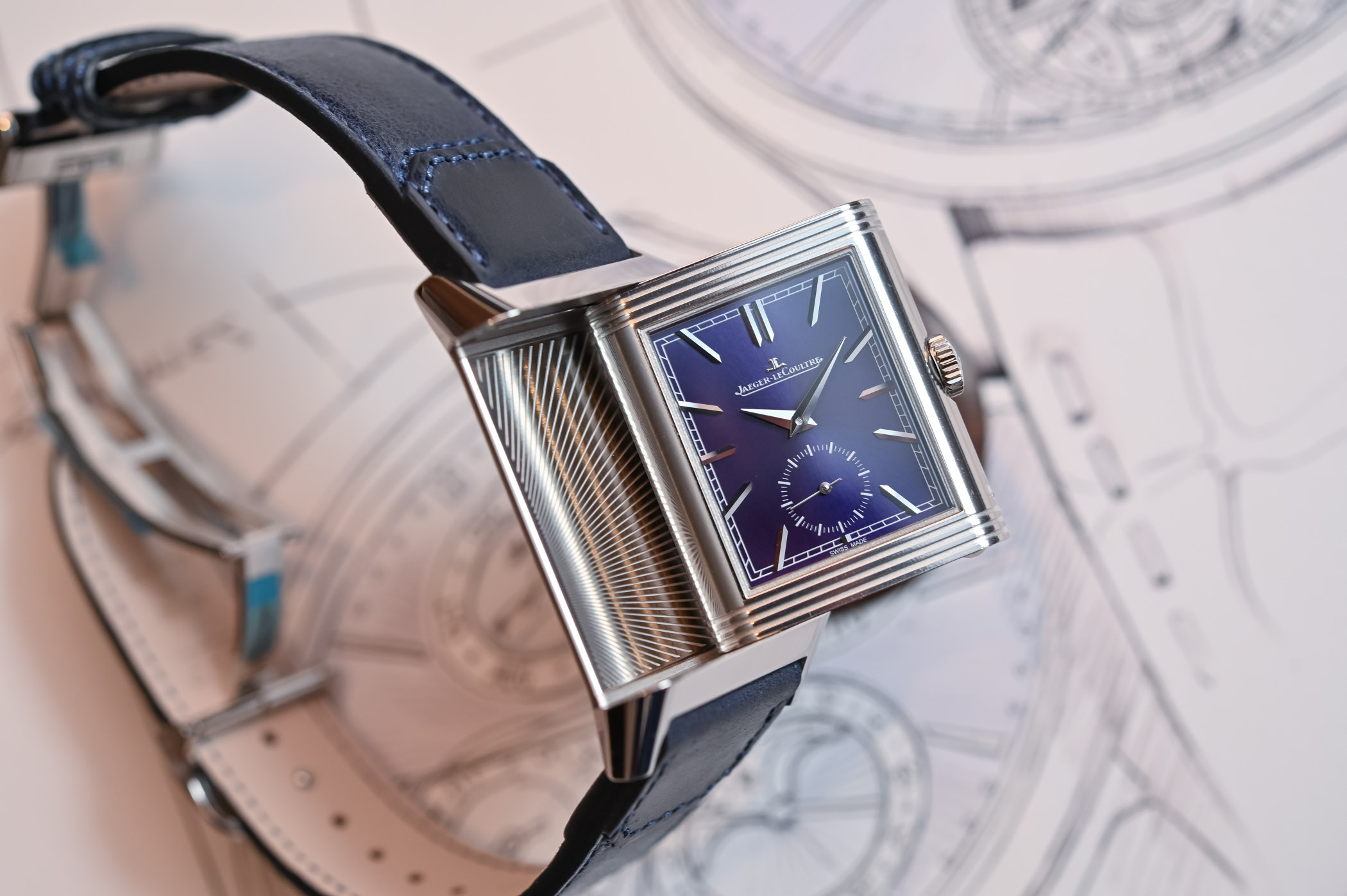 Jaeger-LeCoultre-Reverso-Tribute-Duoface-Q3988482-4.jpg