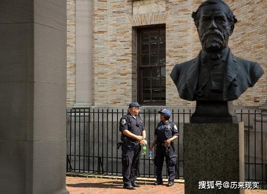姓氏李的历史名人_历史姓李的名人介绍_李姓氏的历史名人