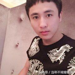 万人迷唯有男神牌牌琦_牌牌琦摇头_社会摇中万人迷唯有男神牌牌琦