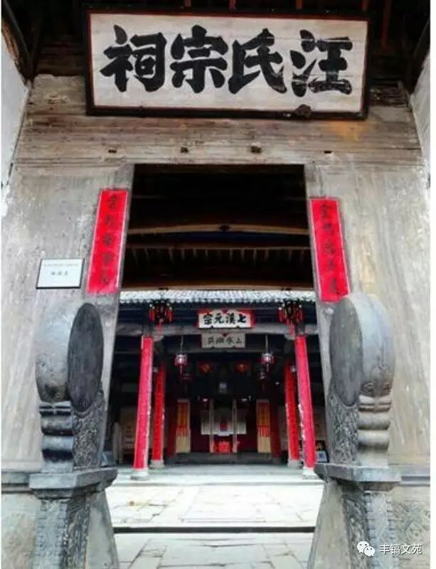 名人姓华历史简介_华姓的历史名人_华姓名人