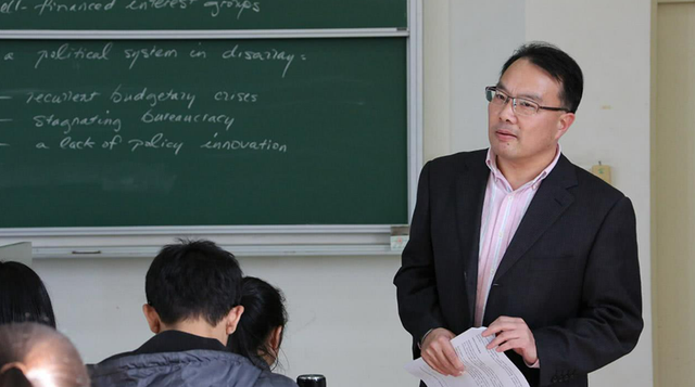 美国学生上学时间_美国学生_美国学生反战运动