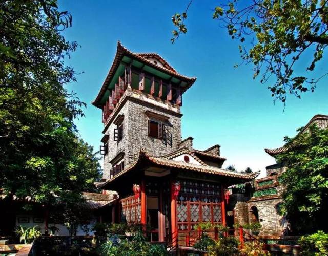 茶山公仔与历史人物_卡通人物公仔图片_定制人物公仔服装图片