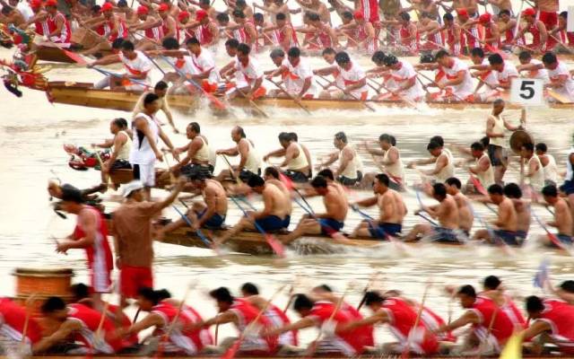 茶山公仔与历史人物_定制人物公仔服装图片_卡通人物公仔图片