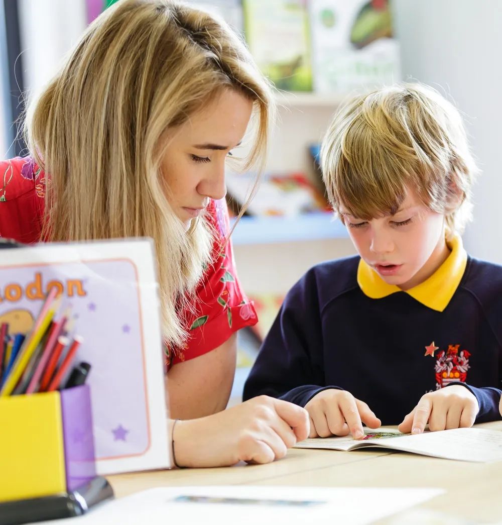 英国学_英国学制_英国阿贝学院是高中吗