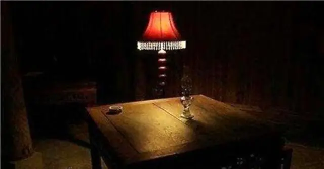 煤油灯的起源_煤油灯的历史_煤油灯的历史故事
