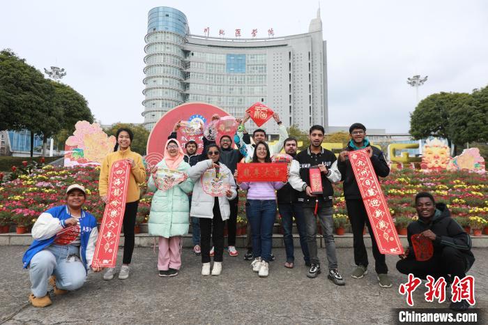 外国学生来中国留学的条件_外国学生_外国学生来中国留学待遇