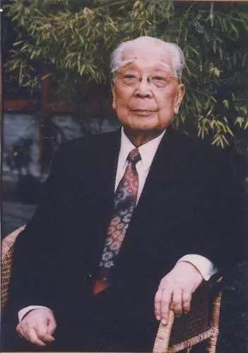 单姓历史名人_老历史名人姓氏排名_历代名人姓名解读