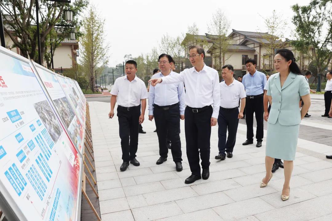 筑牢社会稳定防线_狠抓社会稳定_筑牢社会稳定