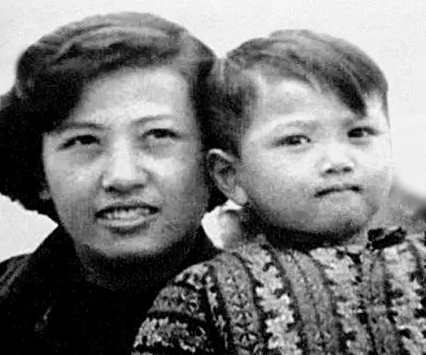 野史秘闻李师师结局_野史秘闻易木著旧书_秘闻野史