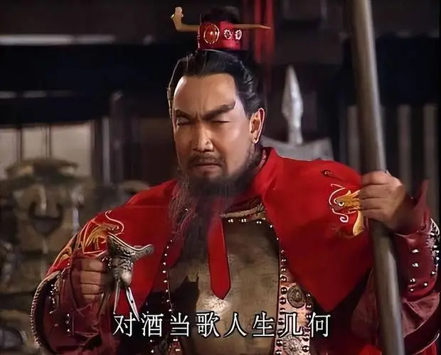 评价历史人物曹操200字_各历史人物对曹操的评价_历史人物对曹操评价
