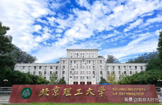 美国雾霾学校听课_美国巴斯图学校美国学费_美国学校