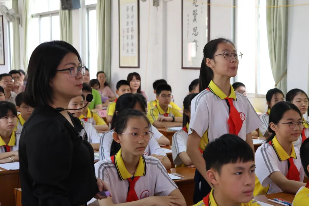 探索任务群教学 落实新课标理念——流沙西街道教育组举行小学语文教学教研活动