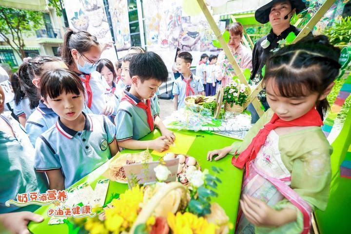 杭州每4个中小学生就会有1个“小胖子”，中国学生营养日，这些数据出炉