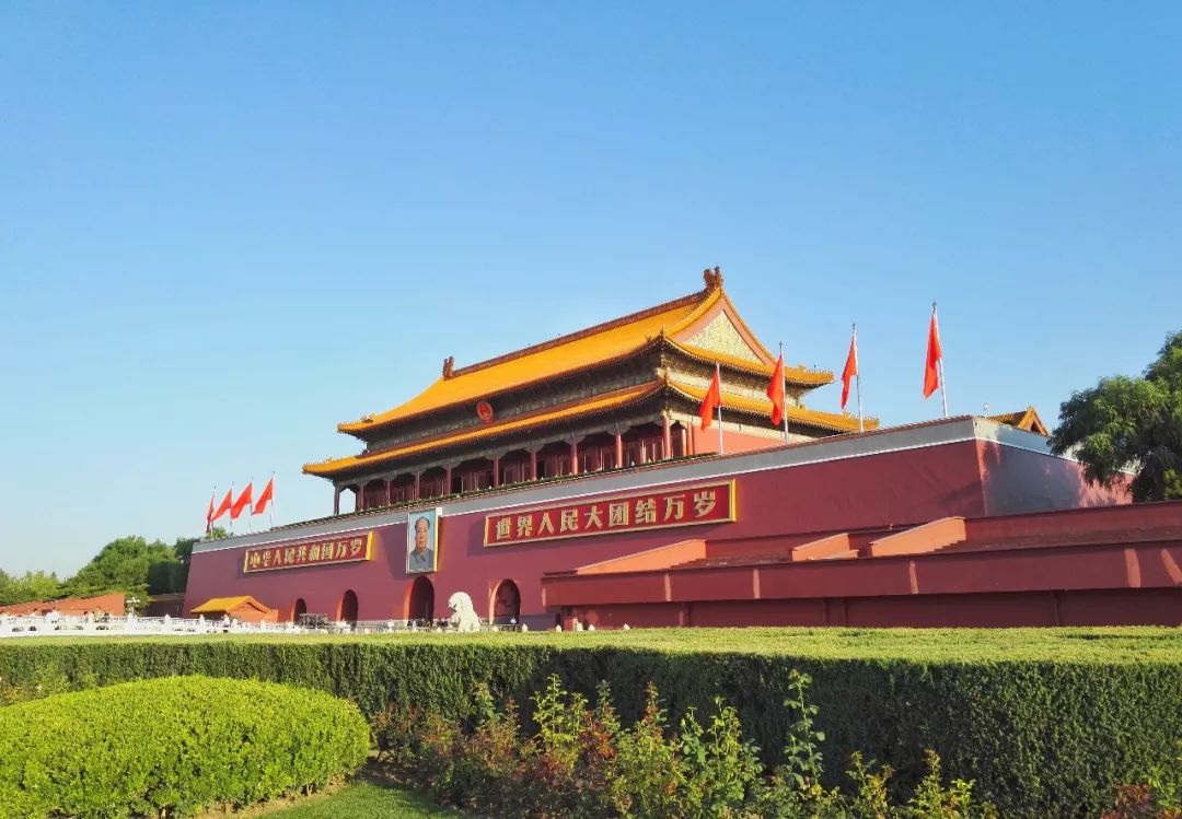 邓小平社会主义本质导入_中国特色社会主义的最本质特征_中国社会主义特色是什么