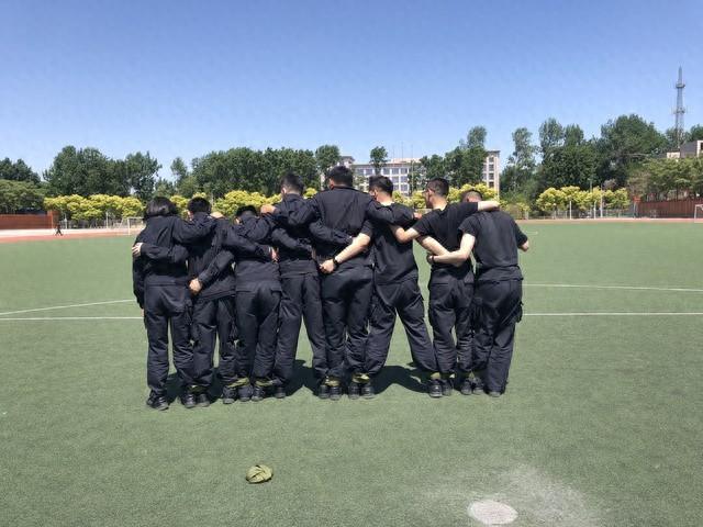 考不上本科警校，专科警校还值得选择吗？这些警校也能端上铁饭碗