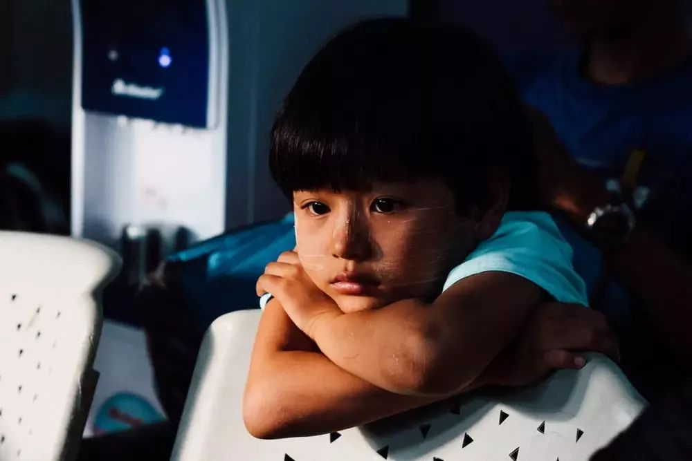 社会性是不是人的本质属性_社会属性是人的本质属性的原理_本质属性和社会属性的差别