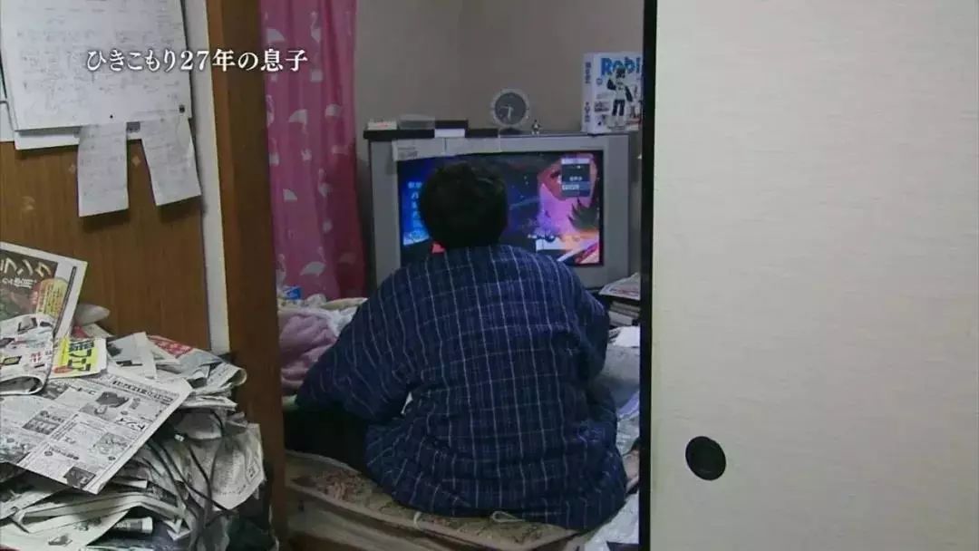 社会性是不是人的本质属性_社会属性是人的本质属性的原理_本质属性和社会属性的差别