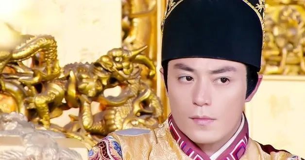 出尔反尔的历史人物_历史人物反转_历史反面人物素材