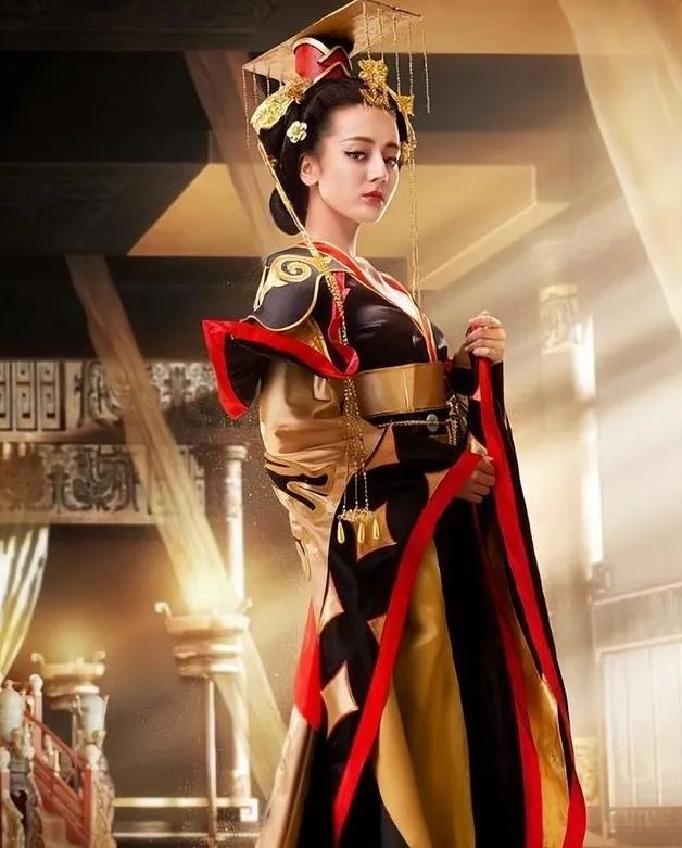 历史反面人物素材_出尔反尔的历史人物_历史人物反转