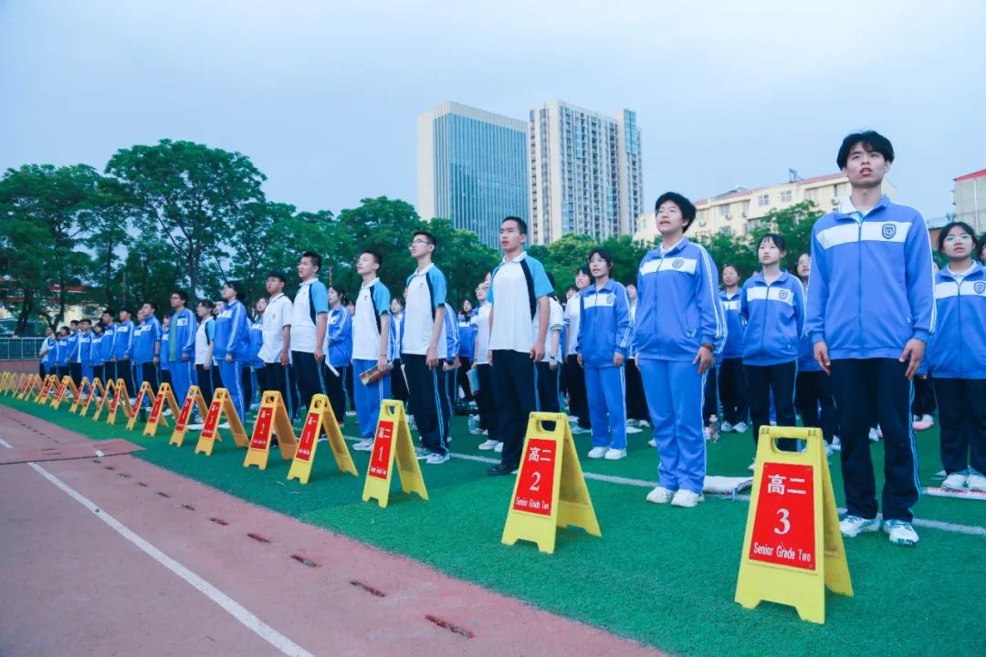 国学学生日常_国学学生集体朗诵_学生国学