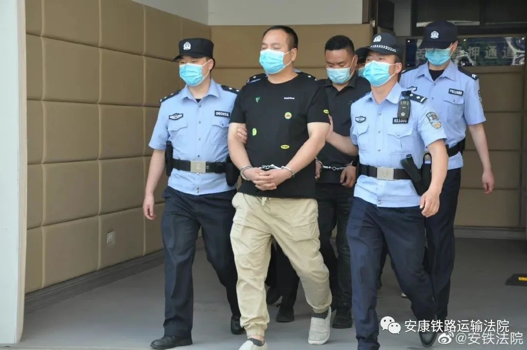 法治社会的看法_我眼中的法治社会_我眼中的法治社会作文