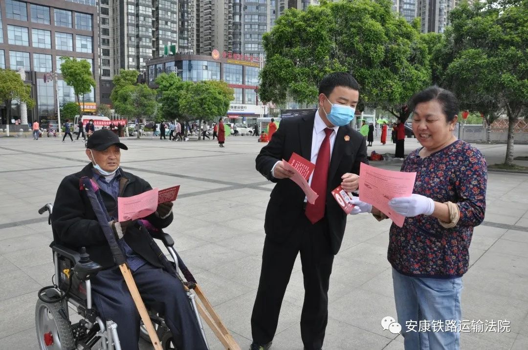 我眼中的法治社会作文_法治社会的看法_我眼中的法治社会
