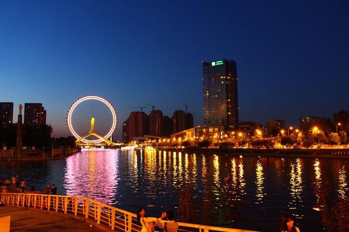 中国最受欢迎的十大旅游城市，8座在南方，你最喜欢哪一座？