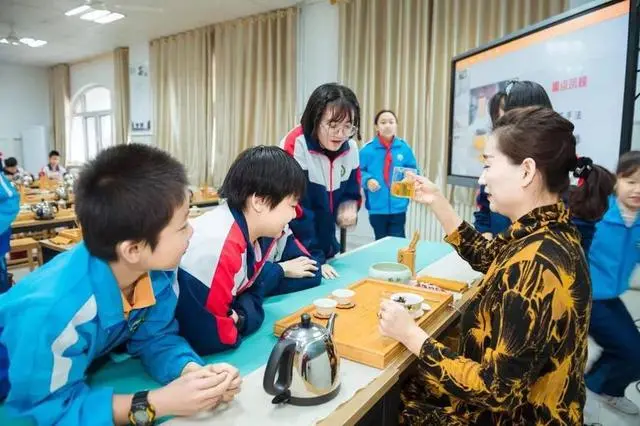 学校国学_国学学校哪里有_国学学校收费一年多少钱