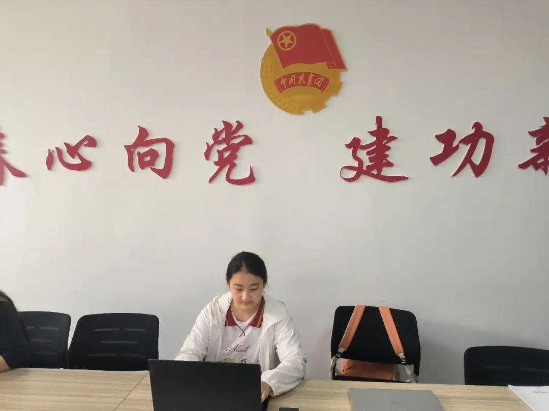 青年社会服务_青年社会服务图片_青年社会服务的标题简短