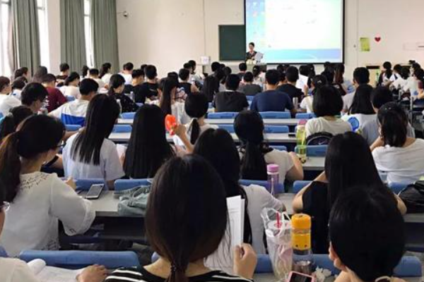 文史预科学校_文史类预科是什么_文史类预科