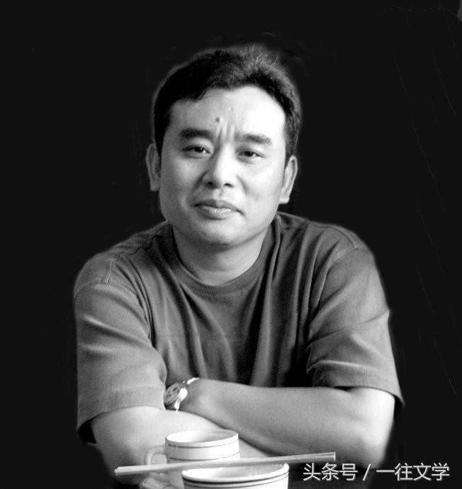 对牛弹琴的历史人物_弹琴的历史人物_弹琴的古代人物简笔画