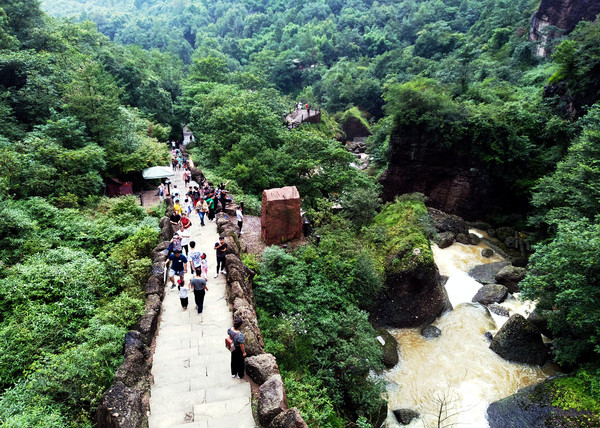 剑门关历史故事简介_剑门关历史背景_剑门关历史