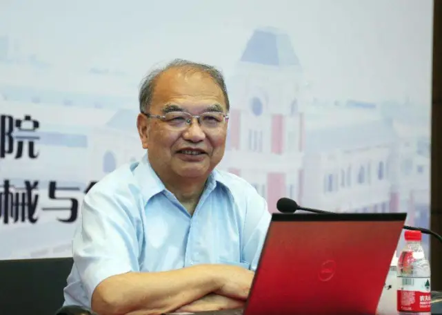 重点大学教授社会地位_名牌大学教授社会地位_教授社会地位高吗