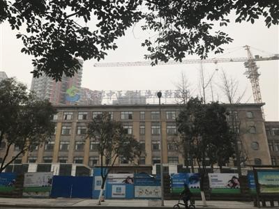 古建筑挂牌_挂了历史建筑牌子能拆吗_历史建筑挂牌