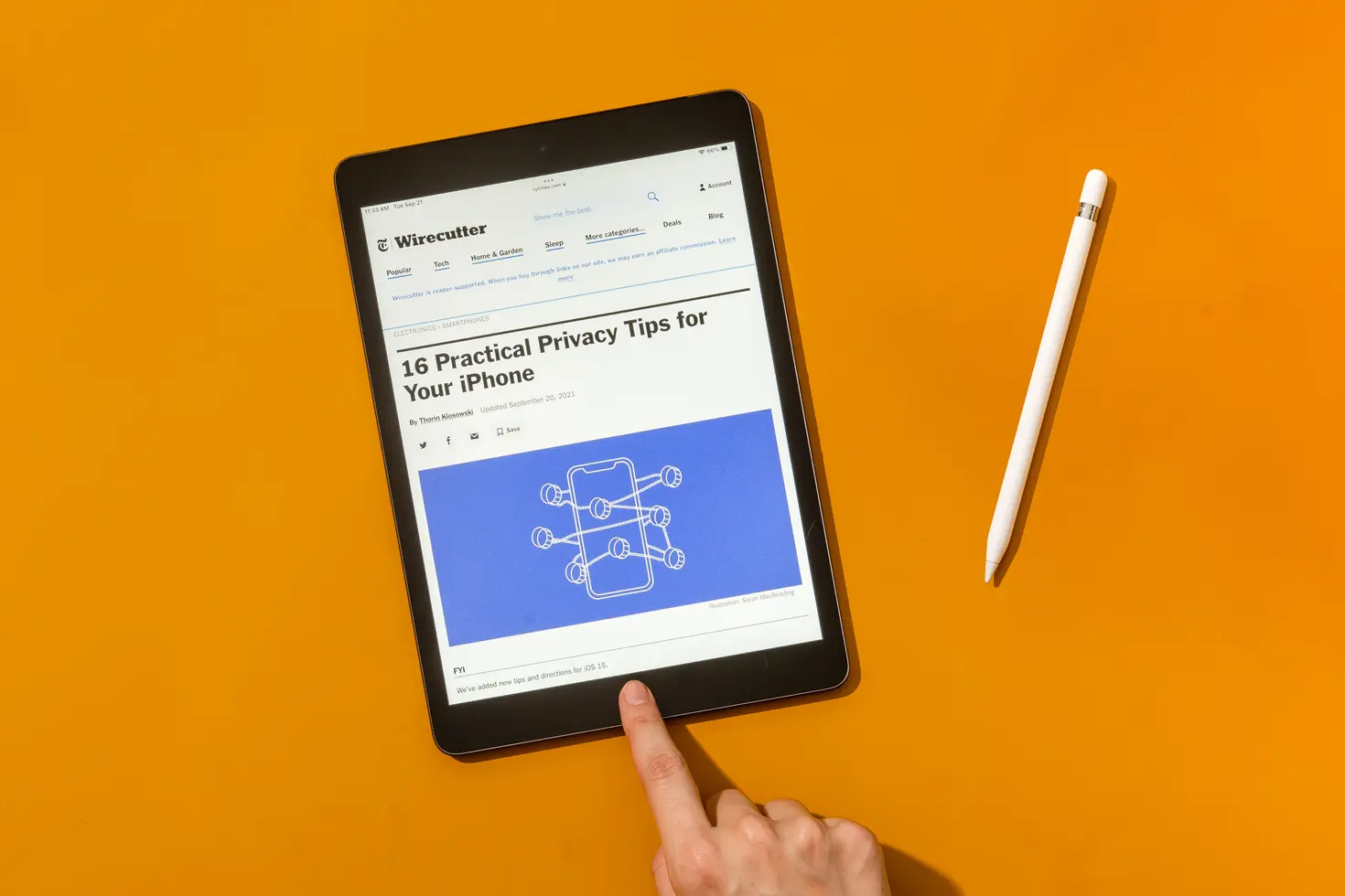 一台配备Apple Pencil的iPad（第9代）