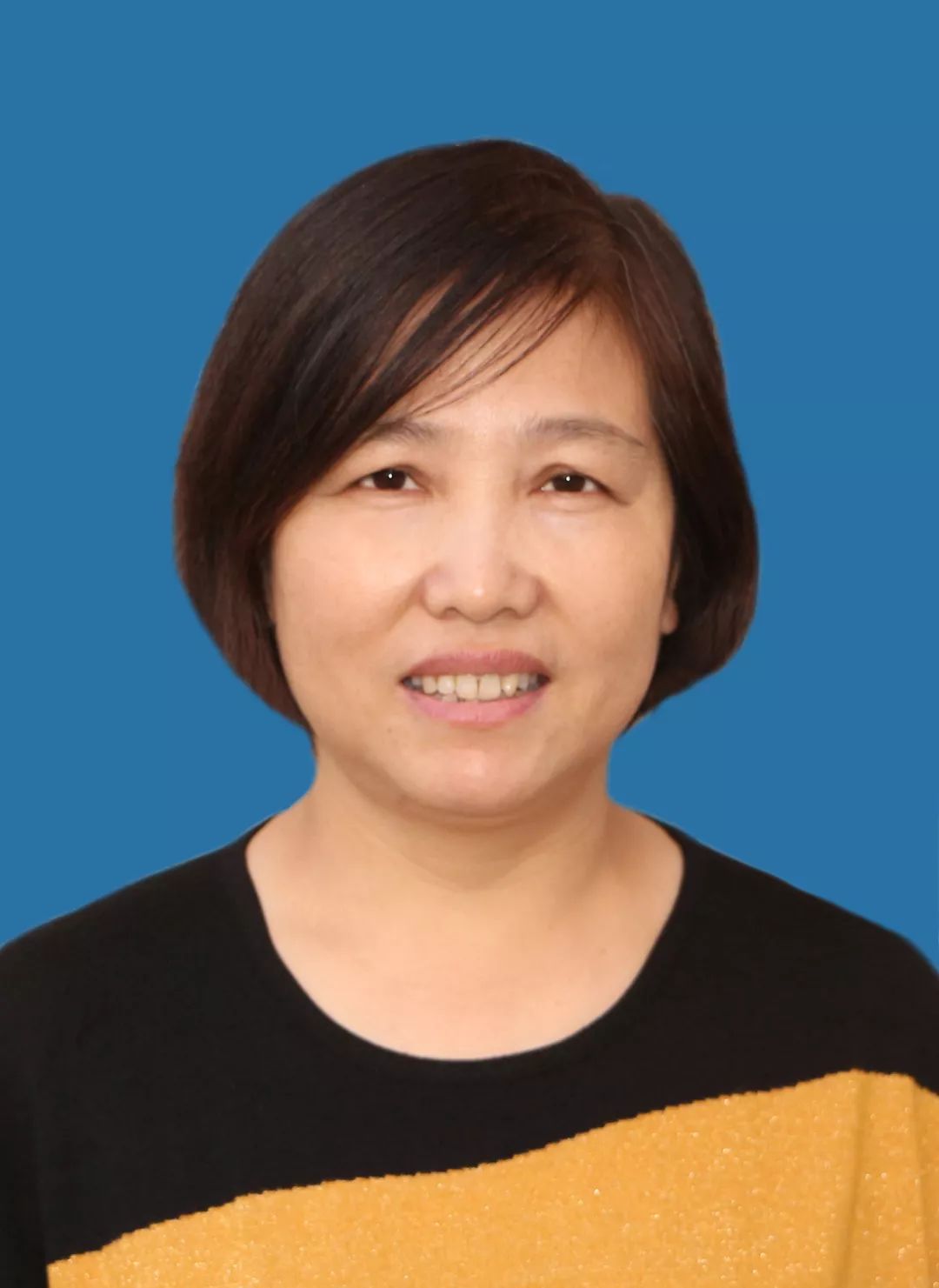 社区内的各种社会群体_社区群体社会系统特征_社区通常指一定什么为基础的社会群体