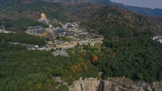 奉化雪窦山，为何位列“中国佛教五大名山”之一？秘密在这儿